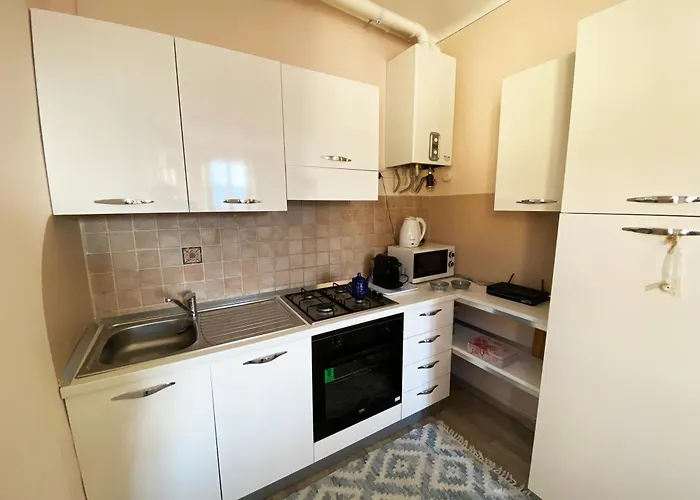 L'eternita' E' Il Mare Mischiato Col Sole Rimbaud Apartmán *